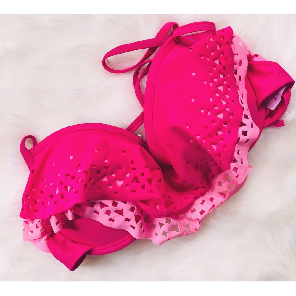 Victoria’s Secret Swim Pushup Bikini Top✨32C! - Picture 1 of 1